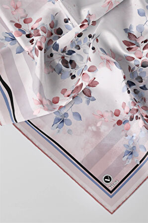 Twill Çiçek Desenli Gül Kurusu Renkli 90x90 Eşarp (İpek İçermez) Kenar Dikiş Şekli El Dikişli