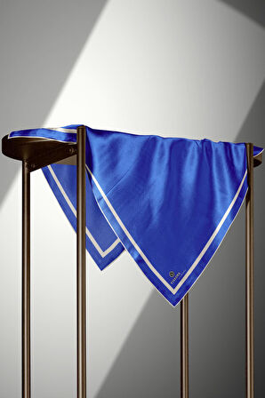 100% Twill İpek Düz Renk Bordür Desenli Saks - Krem Renkli Daha Tok Exclusive Serisi 90x90 Dikim Şekli : El Dikişi Eşarp