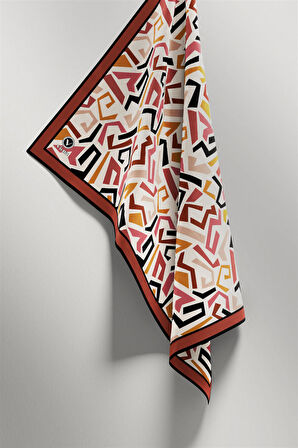 Twill Geometrik Desenli Bakır Renkli 90x90 Eşarp (İpek İçermez) Kenar Dikiş Şekli El Dikişli