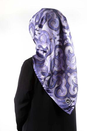 Twill Barok Desenli Lacivert Renkli 90x90 Eşarp (İpek İçermez) Kenar Dikiş Şekli El Dikişli