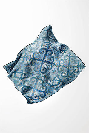 Twill Barok Desenli Petrol Mavisi Renkli 90x90 Eşarp (İpek İçermez) Kenar Dikiş Şekli El Dikişli