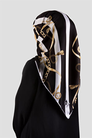 Twill Çizgili Kemer ve Zinci Desenli Siyah Renkli 90x90 Eşarp (İpek İçermez) Kenar Dikiş Şekli El Dikişli