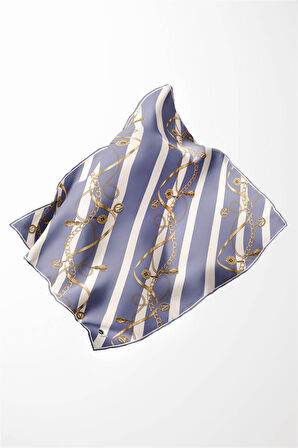 Twill Çizgili Kemer ve Zinci Desenli Bebe Mavisi Renkli 90x90 Eşarp (İpek İçermez) Kenar Dikiş Şekli El Dikişli