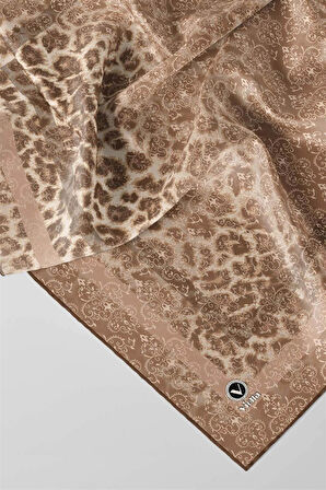 Twill Leopar Desenli Bej Renkli 90x90 Eşarp (İpek İçermez) Kenar Dikiş Şekli El Dikişli