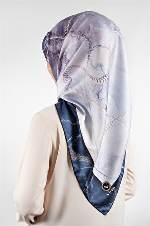 Twill Mermer ve Zincir Desenli İndigo Renkli 90x90 Eşarp (İpek İçermez) Kenar Dikiş Şekli El Dikişli