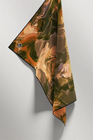 Twill Batik Desenli Hardal Renkli 90x90 Eşarp (İpek İçermez) Kenar Dikiş Şekli El Dikişli