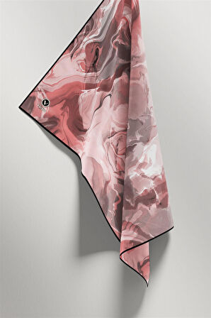 Twill Batik Desenli Pudra Renkli 90x90 Eşarp (İpek İçermez) Kenar Dikiş Şekli El Dikişli