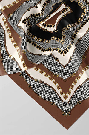 Twill Bordürlü ve Zincir Desenli Bakır Renkli 90x90 Eşarp (İpek İçermez) Kenar Dikiş Şekli El Dikişli