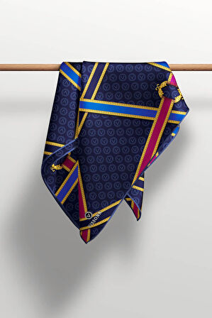 %100 Twill İpek Kemerli Ve Monogram Desenli Lacivert - Fuşya Renkli 90x90 Eşarp Dikim Şekli : El Dikişi