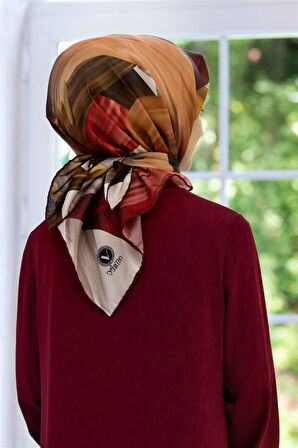 Kristal Helezon Desenli Bordo Renkli 90x90 Eşarp (İpek İçermez) Dikim Şekli : El Dikişi