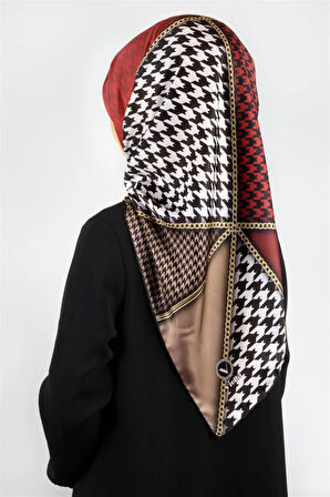 Twil Geometrik Ve Kazayak Desenli Bordo Renkli 90x90 Eşarp (İpek İçermez) Dikim Şekli : El Dikişi