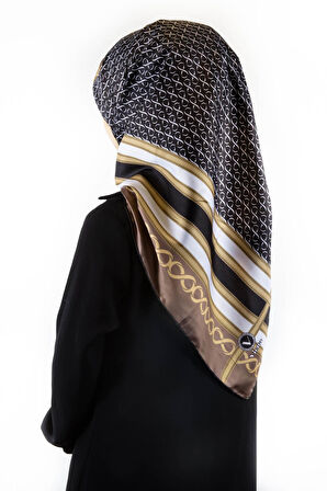 Twil Geometrik Desenli Bej Renkli 90x90 Eşarp (İpek İçermez) Dikim Şekli : El Dikişi