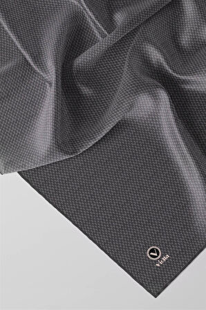 Twill Dokulu Düz Renk Desenli Gri Renkli 90x90 Eşarp (İpek İçermez) Kenar Dikiş Şekli El Dikişli