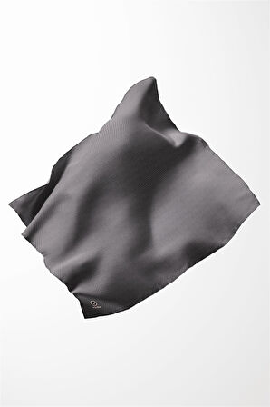 Twill Dokulu Düz Renk Desenli Gri Renkli 90x90 Eşarp (İpek İçermez) Kenar Dikiş Şekli El Dikişli
