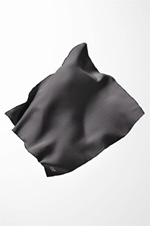 Twill Dokulu Düz Renk Desenli Füme Renkli 90x90 Eşarp (İpek İçermez) Kenar Dikiş Şekli El Dikişli