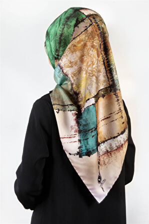 Twil Yamalı Ve Geometrik Desenli Zümrüt Yeşili Renkli 90x90 Eşarp (İpek İçermez) Dikim Şekli : El Dikişi