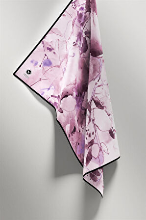 Twill Batik Çiçek Desenli Lila Renkli 90x90 Eşarp (İpek İçermez) Kenar Dikiş Şekli El Dikişli