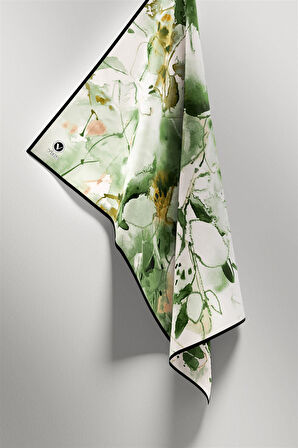 Twill Batik Çiçek Desenli Zümrüt Yeşili Renkli 90x90 Eşarp (İpek İçermez) Kenar Dikiş Şekli El Dikişli