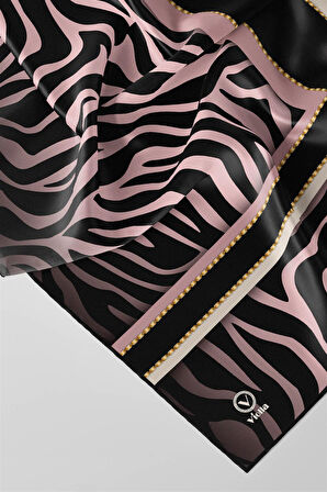 Twill Zebra Desenli Siyah - Pudra Renkli 90x90 Eşarp (İpek İçermez) Dikim Şekli : El Dikişi