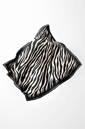 Twill Zebra Desenli Krem - Gri Renkli 90x90 Eşarp (İpek İçermez) Dikim Şekli : El Dikişi