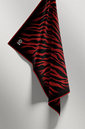 Twill Zebra Desenli Bordo Renkli 90x90 Eşarp (İpek İçermez) Dikim Şekli : El Dikişi