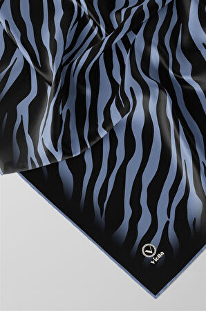 Twill Zebra Desenli İndigo Renkli 90x90 Eşarp (İpek İçermez) Dikim Şekli : El Dikişi