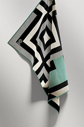 Twill Geometrik Desenli Mint Yeşiliı Renkli 90x90 Eşarp (İpek İçermez) Dikim Şekli : El Dikişi