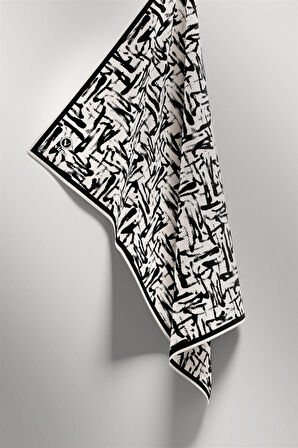 Twill Geometrik Desenli Siyah - Krem Renkli 90x90 Eşarp (İpek İçermez) Dikim Şekli : El Dikişi