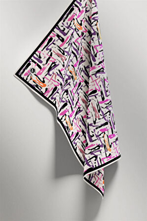 Twill Geometrik Desenli Beyaz - Mor Renkli 90x90 Eşarp (İpek İçermez) Dikim Şekli : El Dikişi