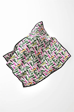 Twill Geometrik Desenli Pembe - Zümrüt Yeşili Renkli 90x90 Eşarp (İpek İçermez) Dikim Şekli : El Dikişi