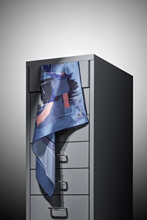 %100 Twill İpek Geometrik Desenli İndigo - Gül Kurusu Renkli 90x90 Eşarp Dikim Şekli : El Dikişi