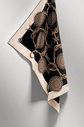 Twill Kemerli Ve Geometrik Desenli Bej Renkli 90x90 Eşarp (İpek İçermez) Kenar Dikiş Şekli El Dikişli