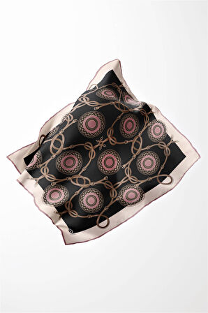 Twill Kemerli Ve Geometrik Desenli Pudra Renkli 90x90 Eşarp (İpek İçermez) Kenar Dikiş Şekli El Dikişli