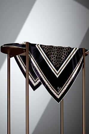 %100 Twill İpek Gold Halka Desenli Siyah - Krem Renkli 90x90 Eşarp Dikim Şekli : El Dikişi