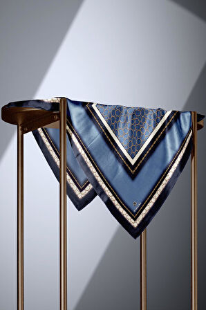 %100 Twill İpek Gold Halka Desenli İndigo - Lacivert Renkli 90x90 Eşarp Dikim Şekli : El Dikişi