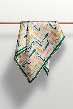 %100 Twill İpek Geometrik Desenli Benetton Yeşili - Sarı Renkli 90x90 Eşarp Dikim Şekli : El Dikişi
