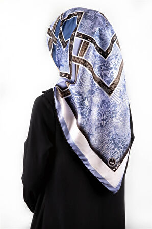Twill Geometrik Desenli İndigo Renkli 90x90 Eşarp (İpek İçermez) Kenar Dikiş Şekli El Dikişli