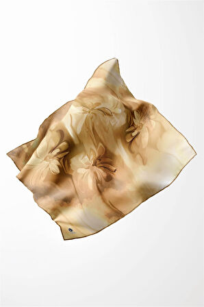 Twill Batik Çiçek Desenli Hardal Renkli 90x90 Eşarp (İpek İçermez) Kenar Dikiş Şekli El Dikişli