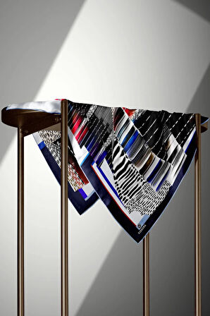 %100 Twill İpek Geometrik Desenli Lacivert - Kırmızı Renkli 90x90 Eşarp Dikim Şekli : El Dikişi