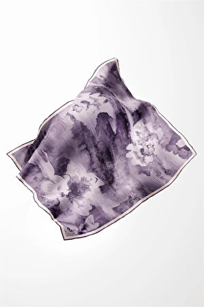Twill Batik Desenli Lila Renkli 90x90 Eşarp (İpek İçermez) Dikim Şekli : El Dikişi