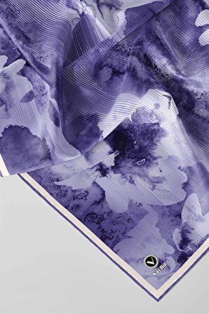 Twill Batik Desenli Saks Renkli 90x90 Eşarp (İpek İçermez) Dikim Şekli : El Dikişi