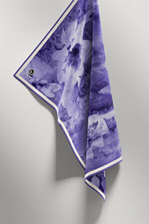 Twill Batik Desenli Saks Renkli 90x90 Eşarp (İpek İçermez) Dikim Şekli : El Dikişi