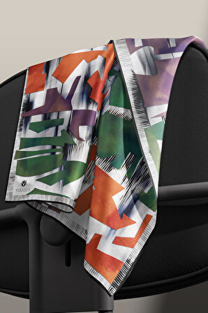 %100 Twill İpek Geometrik Desenli Turuncu - Zümrüt Yeşili Kabuğu Renkli 90x90 Eşarp Dikim Şekli : El Dikişi