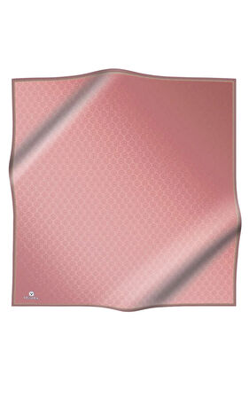%100 Twill İpek Monogram Desenli Pudra - Gold Renkli 90x90 Eşarp Dikim Şekli : El Dikişi