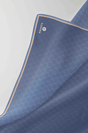 %100 Twill İpek Monogram Desenli İndigo Renkli 90x90 Eşarp Dikim Şekli : El Dikişi