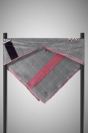 %100 Twill İpek Kazayağı Desenli Pudra - Gül Kurusu Renkli 90x90 Eşarp Dikim Şekli : El Dikişi