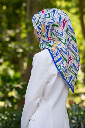 %100 Twill İpek Geometrik Desenli Saks - Zümrüt Yeşili Renkli 90x90 Eşarp Dikim Şekli : El Dikişi