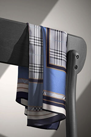 %100 Twill İpek Ekose Desenli İndigo Renkli 90x90 Eşarp Dikim Şekli : El Dikişi
