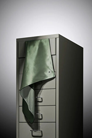 %100 Twill İpek Degrade Desenli Haki Renkli 90x90 Eşarp Dikim Şekli : El Dikişi