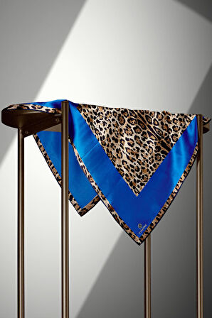 %100 Twill İpek Leopar Desenli Saks Renkli 90x90 Eşarp Dikim Şekli : El Dikişi